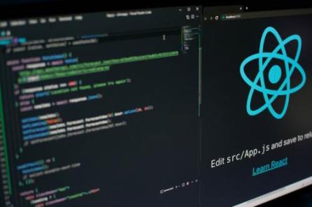 Example React Native App with React navigation